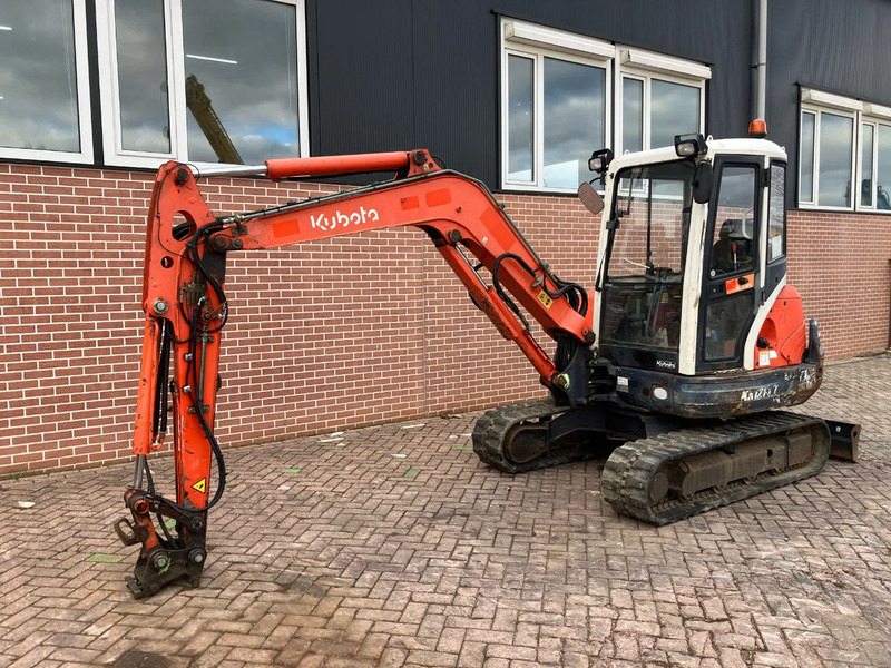 Kubota KX121-3 - Minigravemaskine: billede 1 Kubota KX121-3 - Minigravemaskine: billede 1