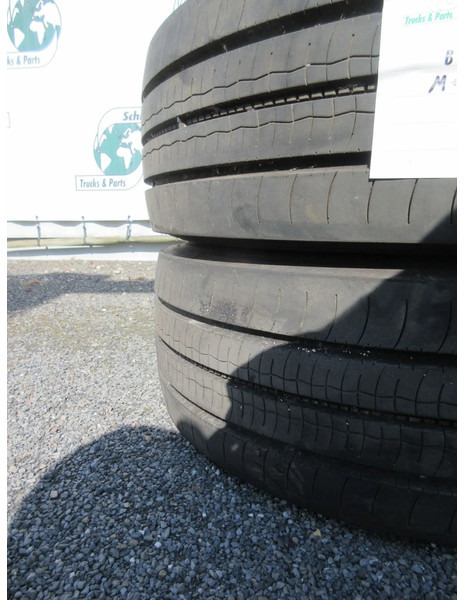 Bridgestone 265/70R 17.5 VOORBAND MET STAAL WIEL 2 X PROFIEL CA 70% M+S - Dæk for Lastbil: billede 4 Bridgestone 265/70R 17.5 VOORBAND MET STAAL WIEL 2 X PROFIEL CA 70% M+S - Dæk for Lastbil: billede 4