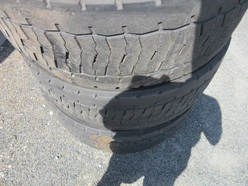 Bridgestone 315/70R22.5 DURAVIS M+S ALCOA WIEL MERCEDES 60% PROFILE - Dæk for Lastbil: billede 2 Bridgestone 315/70R22.5 DURAVIS M+S ALCOA WIEL MERCEDES 60% PROFILE - Dæk for Lastbil: billede 2
