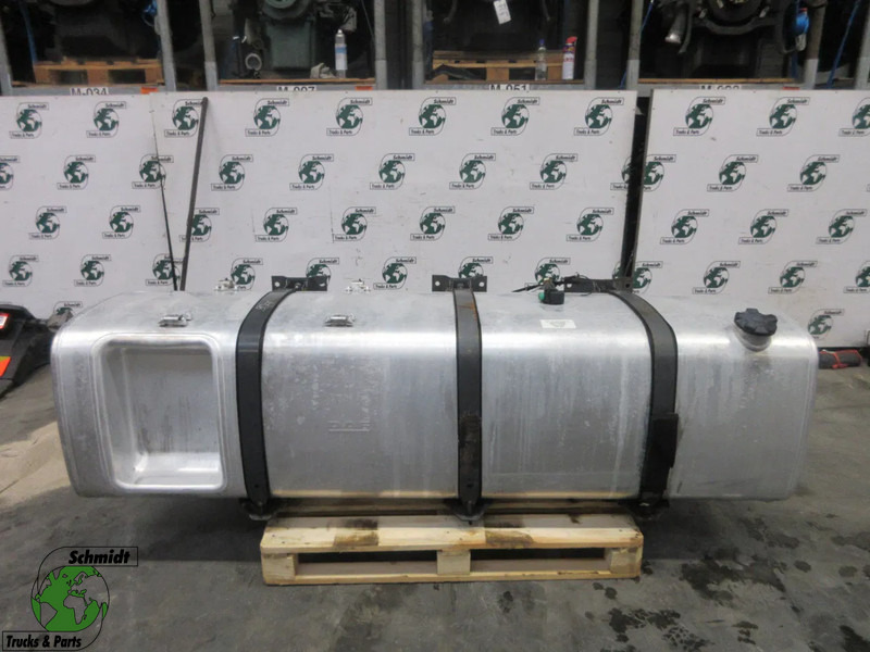 DAF 1944801 DIESELTANK 845 LITER INHOUD DAF XF CF EURO 6 - Brændstoftank for Lastbil: billede 1 DAF 1944801 DIESELTANK 845 LITER INHOUD DAF XF CF EURO 6 - Brændstoftank for Lastbil: billede 1