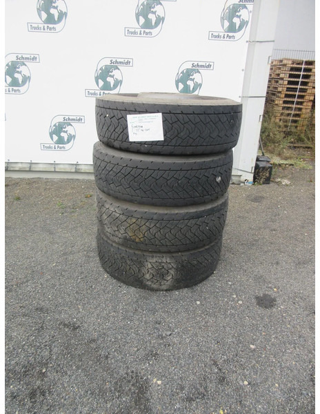 Goodyear 315/ 70 / 22.5 VIER ACHTERBANDEN M+S STAALWIEL PROFIEL 75% - Dæk for Lastbil: billede 3 Goodyear 315/ 70 / 22.5 VIER ACHTERBANDEN M+S STAALWIEL PROFIEL 75% - Dæk for Lastbil: billede 3