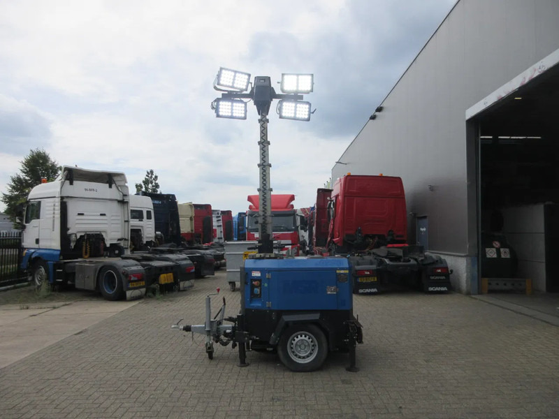 Kubota TRIME X-ECOK2 ENGINE K Z482-E LICHTMAGINE STROOMAGGERAAT 2017 - Lystårn: billede 4 Kubota TRIME X-ECOK2 ENGINE K Z482-E LICHTMAGINE STROOMAGGERAAT 2017 - Lystårn: billede 4