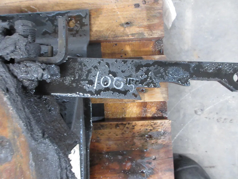 MAN 81.42710-6302 // JSK 37C-150-1Z9 // 81.42715-0037 81.42710-6302 // JSK 37C-150-1Z9 // 81.42715-0037 MAN 18.430 TGS 2023 - Drejeskammel for Lastbil: billede 4 MAN 81.42710-6302 // JSK 37C-150-1Z9 // 81.42715-0037 81.42710-6302 // JSK 37C-150-1Z9 // 81.42715-0037 MAN 18.430 TGS 2023 - Drejeskammel for Lastbil: billede 4