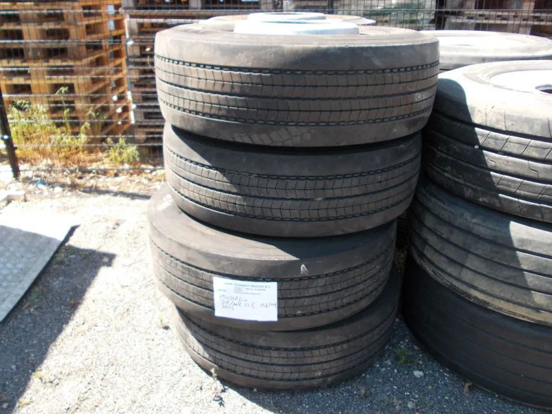 Michelin 315/70 R 22.5 MICHELIN 2 STUKS OP VOORRAAD M+S PROFIEL CA 60% - Dæk for Lastbil: billede 4 Michelin 315/70 R 22.5 MICHELIN 2 STUKS OP VOORRAAD M+S PROFIEL CA 60% - Dæk for Lastbil: billede 4