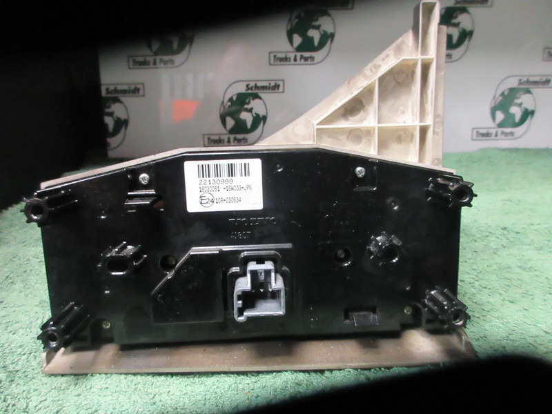 Volvo 22130999 KACHEL BEDIENING VOLVO FH 500 MODEL 2021 - Elektrisk system for Lastbil: billede 3 Volvo 22130999 KACHEL BEDIENING VOLVO FH 500 MODEL 2021 - Elektrisk system for Lastbil: billede 3