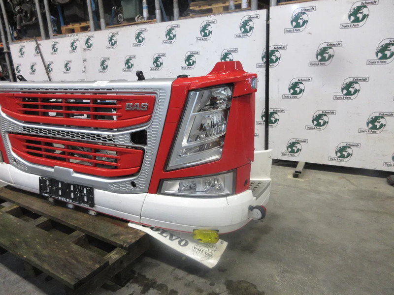 Volvo 22239219 // 22239217 // 84172098 COMPLETEN VOOR KOP VOLVO FM 420 EURO 6 - Kofanger for Lastbil: billede 2 Volvo 22239219 // 22239217 // 84172098 COMPLETEN VOOR KOP VOLVO FM 420 EURO 6 - Kofanger for Lastbil: billede 2