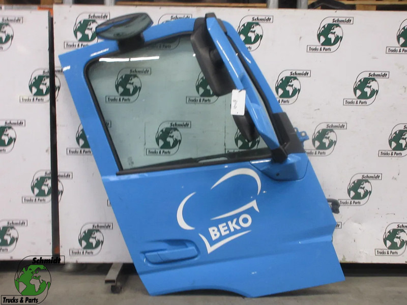 Volvo 84235902 DEUR RECHTS VOLVO FM 330 MODEL 2023 NIEUWE TYPE - Dør og reservedele for Lastbil: billede 1 Volvo 84235902 DEUR RECHTS VOLVO FM 330 MODEL 2023 NIEUWE TYPE - Dør og reservedele for Lastbil: billede 1