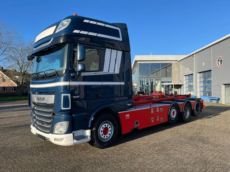 DAF XF106-530 8X2 / AJK HOOKLIFT 25000KG / 9 TON FRONT AXLE / NAVI / ONLY:612482 KM / SSC / AUTOMATIC / EURO-6 / 2019 - Lastbil kroghejs: billede 1 DAF XF106-530 8X2 / AJK HOOKLIFT 25000KG / 9 TON FRONT AXLE / NAVI / ONLY:612482 KM / SSC / AUTOMATIC / EURO-6 / 2019 - Lastbil kroghejs: billede 1