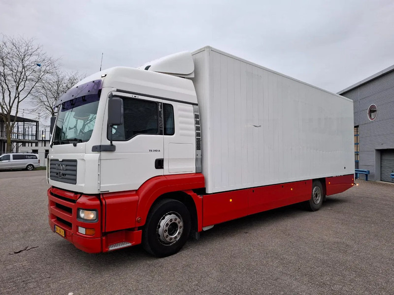 MAN TG310A / NL TRUCK / TUV:06-07-2026 / ONLY:249085 KM / SMART TACHO / 1SIDE OPEN / PLATFORM 2000 KG / AUTOMATIC / EURO-3 / 2002 - Lastbil varevogn: billede 1 MAN TG310A / NL TRUCK / TUV:06-07-2026 / ONLY:249085 KM / SMART TACHO / 1SIDE OPEN / PLATFORM 2000 KG / AUTOMATIC / EURO-3 / 2002 - Lastbil varevogn: billede 1