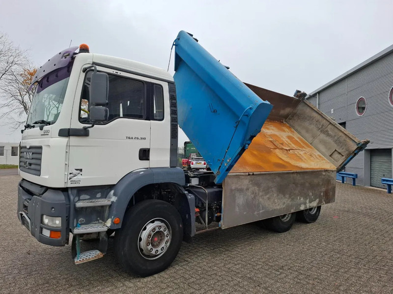 MAN TGA 26.310 / 6X4 / 2XBIG AXLE / 2SIDE TIPPER / ONLY:545423 KM / TUV:06-05-2026 / FULL-STEEL / AIRCO / MANUAL / EURO-4 / 2005 - Tipvogn lastbil: billede 2 MAN TGA 26.310 / 6X4 / 2XBIG AXLE / 2SIDE TIPPER / ONLY:545423 KM / TUV:06-05-2026 / FULL-STEEL / AIRCO / MANUAL / EURO-4 / 2005 - Tipvogn lastbil: billede 2