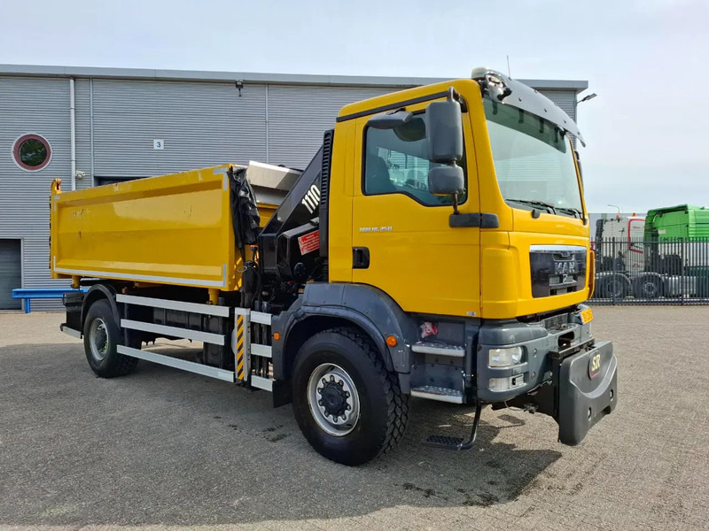MAN TGM 18.250 / 4X4 / NL TRUCK / TUV:30-04-2026 / 118783 KM / HMF 1110 K2 / ROTATOR / GOOD TYRES / FULL-STEEL / DRUM BRAKES / MANUA - Tipvogn lastbil, Lastbil med kran: billede 4 MAN TGM 18.250 / 4X4 / NL TRUCK / TUV:30-04-2026 / 118783 KM / HMF 1110 K2 / ROTATOR / GOOD TYRES / FULL-STEEL / DRUM BRAKES / MANUA - Tipvogn lastbil, Lastbil med kran: billede 4