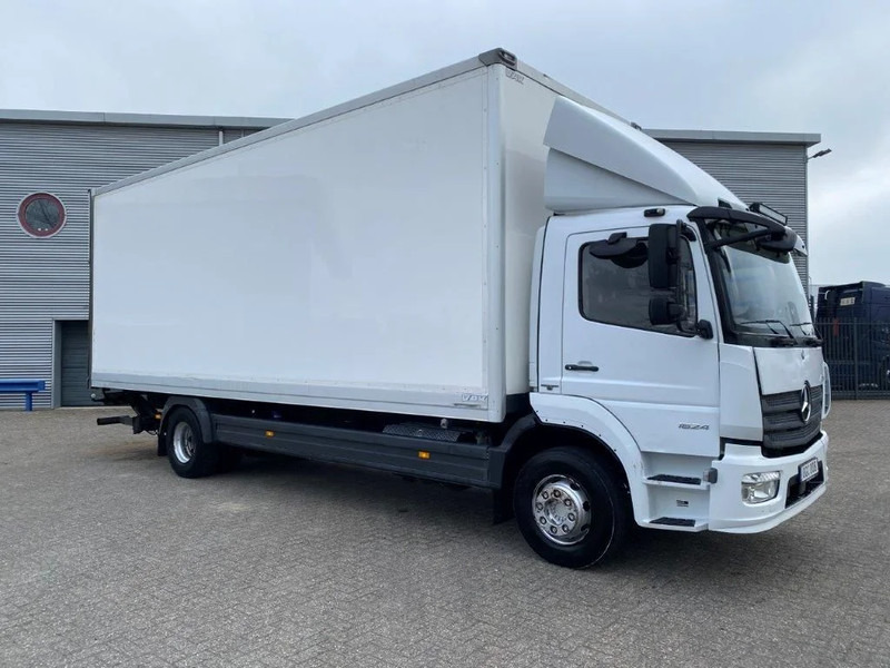 Mercedes-Benz ATEGO 1624 / AUTOMATIC / CLOSED BOX / SIDE DOORS / AIRCO / LWDS / FCW / EURO-6 / 2016 - Lastbil varevogn: billede 2 Mercedes-Benz ATEGO 1624 / AUTOMATIC / CLOSED BOX / SIDE DOORS / AIRCO / LWDS / FCW / EURO-6 / 2016 - Lastbil varevogn: billede 2