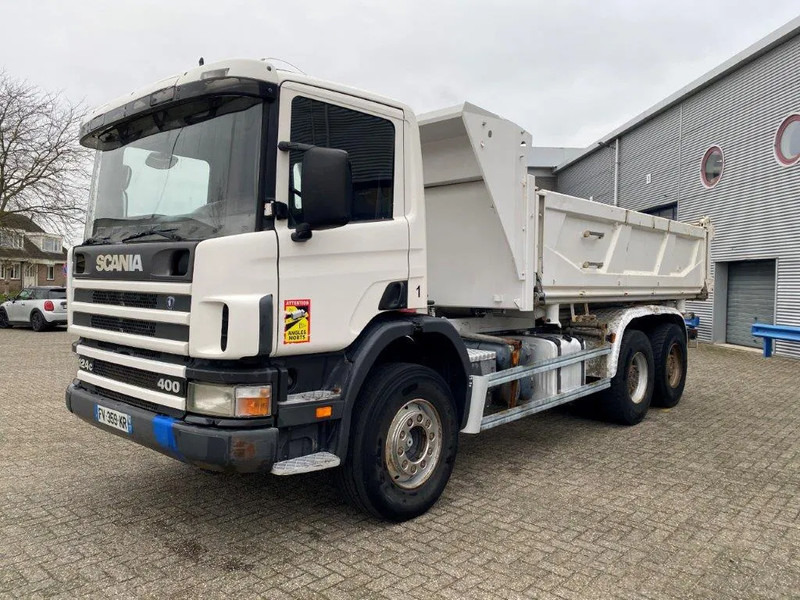 Scania 124-400 / 6X4 / RETARDER / BIG AXLE / FULL STEEL / 2SIDE TIPPER / OLD TACHO / AIRCO / MANUAL / EURO-2 / 2000 - Tipvogn lastbil: billede 1 Scania 124-400 / 6X4 / RETARDER / BIG AXLE / FULL STEEL / 2SIDE TIPPER / OLD TACHO / AIRCO / MANUAL / EURO-2 / 2000 - Tipvogn lastbil: billede 1