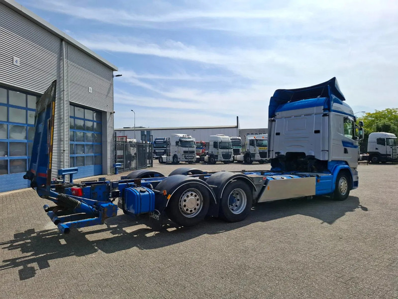Scania R580 V8 / RETARDER / LIFT+LENKACHSE / FULL-AIR / PLATFORM 2000 KG / NAVI / LEATHER / AIRCO / AUTOMATIC / EURO-6 / 2014 - Lastbil chassis: billede 5 Scania R580 V8 / RETARDER / LIFT+LENKACHSE / FULL-AIR / PLATFORM 2000 KG / NAVI / LEATHER / AIRCO / AUTOMATIC / EURO-6 / 2014 - Lastbil chassis: billede 5