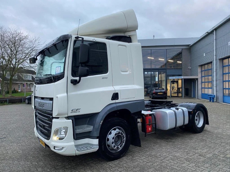 DAF CF370 / NICE CLEAN NL TRUCK / TYRES 80% / AUTOMATIC / EURO-6 / 2015 - Trækker: billede 1 DAF CF370 / NICE CLEAN NL TRUCK / TYRES 80% / AUTOMATIC / EURO-6 / 2015 - Trækker: billede 1
