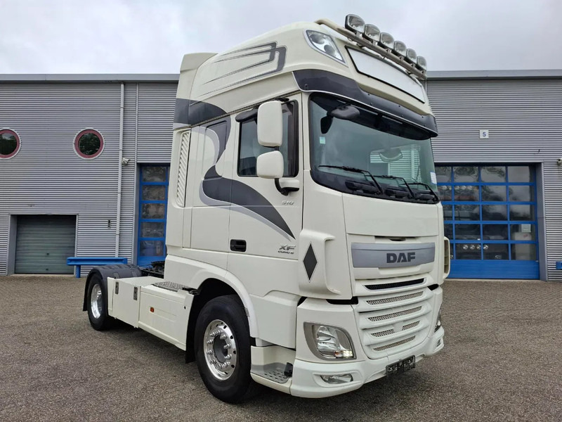 DAF XF106-460 / DEB / TUV:20-01-2026 / 753438 KM / FRIDGE / ACC / LWDS / SMART TACHO / ALCOA / AUTOMATIC / EURO-6 / 2017 - Trækker: billede 2 DAF XF106-460 / DEB / TUV:20-01-2026 / 753438 KM / FRIDGE / ACC / LWDS / SMART TACHO / ALCOA / AUTOMATIC / EURO-6 / 2017 - Trækker: billede 2