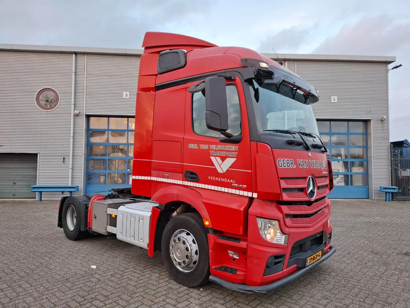 Mercedes-Benz Actros 1942 / NL TRUCK / TUV:25-08-2026 / ONLY:632483 KM / LWDS / CLEAN TRUCK / AUTOMATIC / EURO-6 / 2016 - Trækker: billede 2 Mercedes-Benz Actros 1942 / NL TRUCK / TUV:25-08-2026 / ONLY:632483 KM / LWDS / CLEAN TRUCK / AUTOMATIC / EURO-6 / 2016 - Trækker: billede 2
