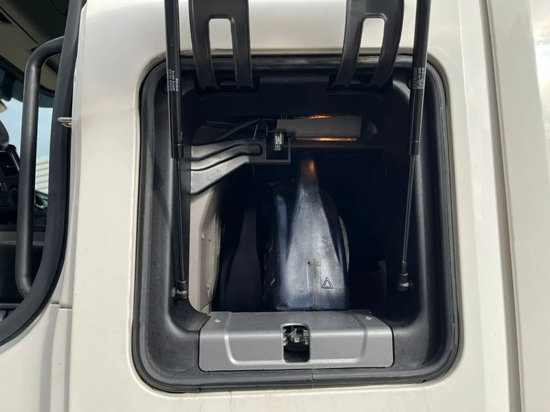 Trækker Scania NGS G340 / RETARDER / ONLY:540863 KM / TUV:19-02-2026 / CLEAN NL TRUCK / LWDS / LNG / AUTOMATIC / EURO-6 / 2019: billede 19