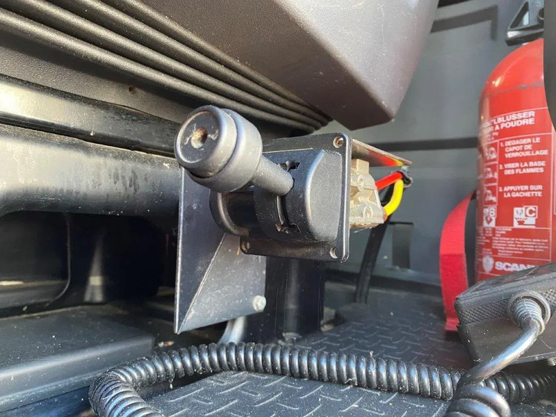 Leje en Scania R420 / HYDRAULICS / ALCOA / AIRCO / GOOD CONDITION / MANUAL / EURO-4 / 2007 Scania R420 / HYDRAULICS / ALCOA / AIRCO / GOOD CONDITION / MANUAL / EURO-4 / 2007: billede 13