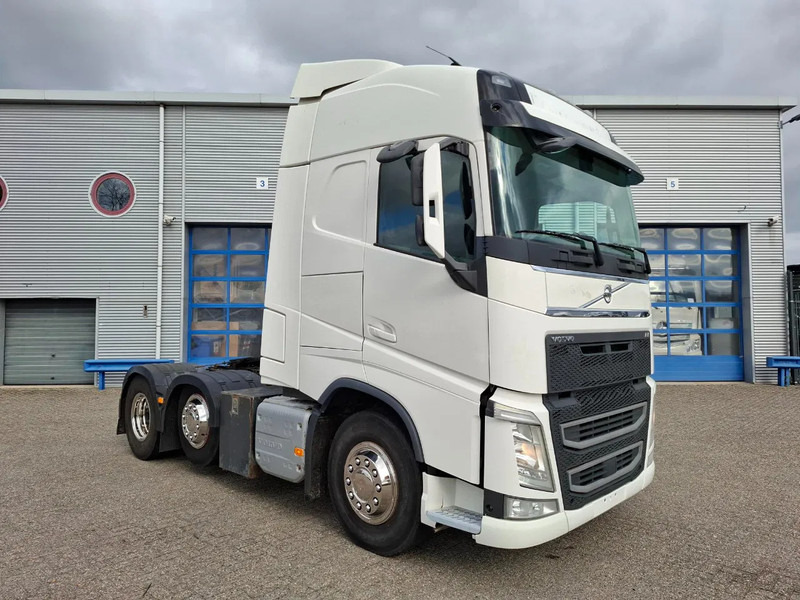 Volvo FH4-460 / VEB+ / ACC / LWDS / LIFT AXLE / 753707 KM / FRIDGE / AUTOMATIC / EURO-6 / 2015 - Trækker: billede 2 Volvo FH4-460 / VEB+ / ACC / LWDS / LIFT AXLE / 753707 KM / FRIDGE / AUTOMATIC / EURO-6 / 2015 - Trækker: billede 2