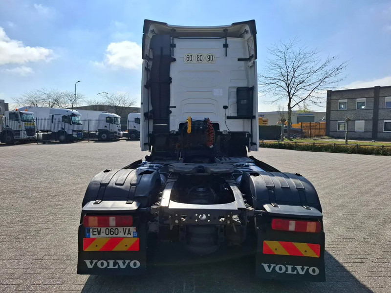 Volvo FH4-460 / VEB+ / DOUBLE TANK / FRIDGE / AUTOMATIC / EURO-6 / 2018 - Trækker: billede 4 Volvo FH4-460 / VEB+ / DOUBLE TANK / FRIDGE / AUTOMATIC / EURO-6 / 2018 - Trækker: billede 4