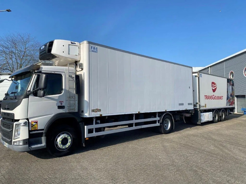 Volvo FM4-420 / COMPLETE COOL+FREEZE COMBI / CHEREAU / THROUGH-LOADING SYSTEM / 2XPLATFORM DHOLLANDIA / FREEZING LOCK / AUTOMATIC / EU - Kølevogn lastbil: billede 1 Volvo FM4-420 / COMPLETE COOL+FREEZE COMBI / CHEREAU / THROUGH-LOADING SYSTEM / 2XPLATFORM DHOLLANDIA / FREEZING LOCK / AUTOMATIC / EU - Kølevogn lastbil: billede 1