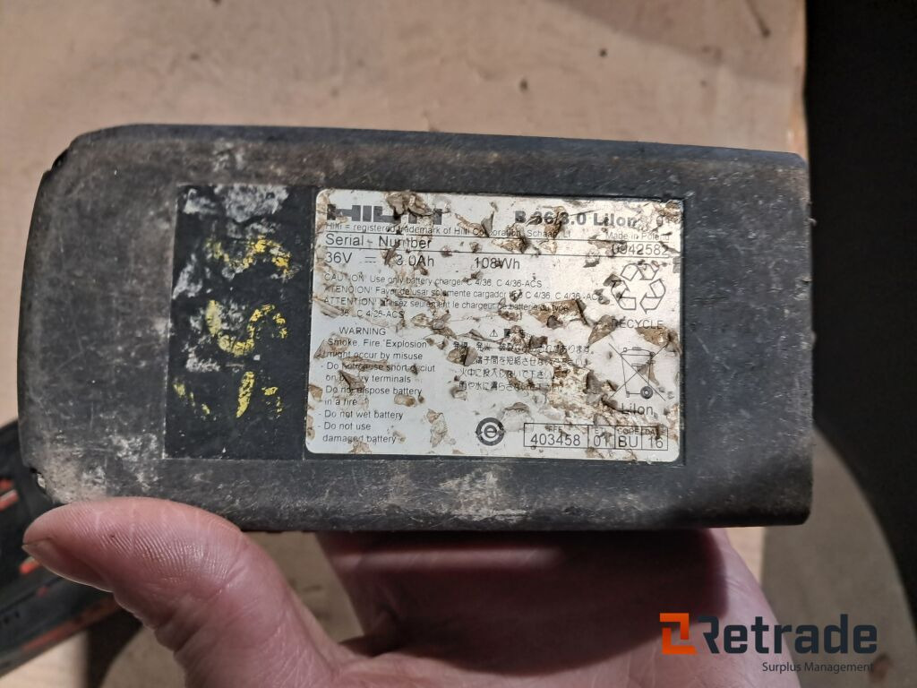 2 stk Hilti Batterier 36 volt - Bygningsudstyr: billede 4 2 stk Hilti Batterier 36 volt - Bygningsudstyr: billede 4