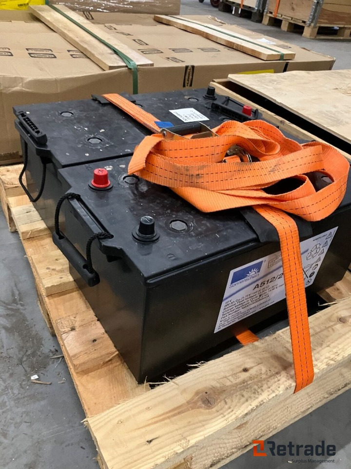 2 stk batterier - Batteri for Entreprenørmaskin: billede 1 2 stk batterier - Batteri for Entreprenørmaskin: billede 1