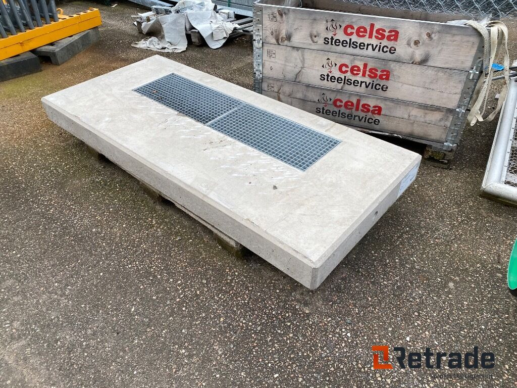 Betongplatta till entré med skrapgaller - Værktøj/ Udstyr: billede 1 Betongplatta till entré med skrapgaller - Værktøj/ Udstyr: billede 1