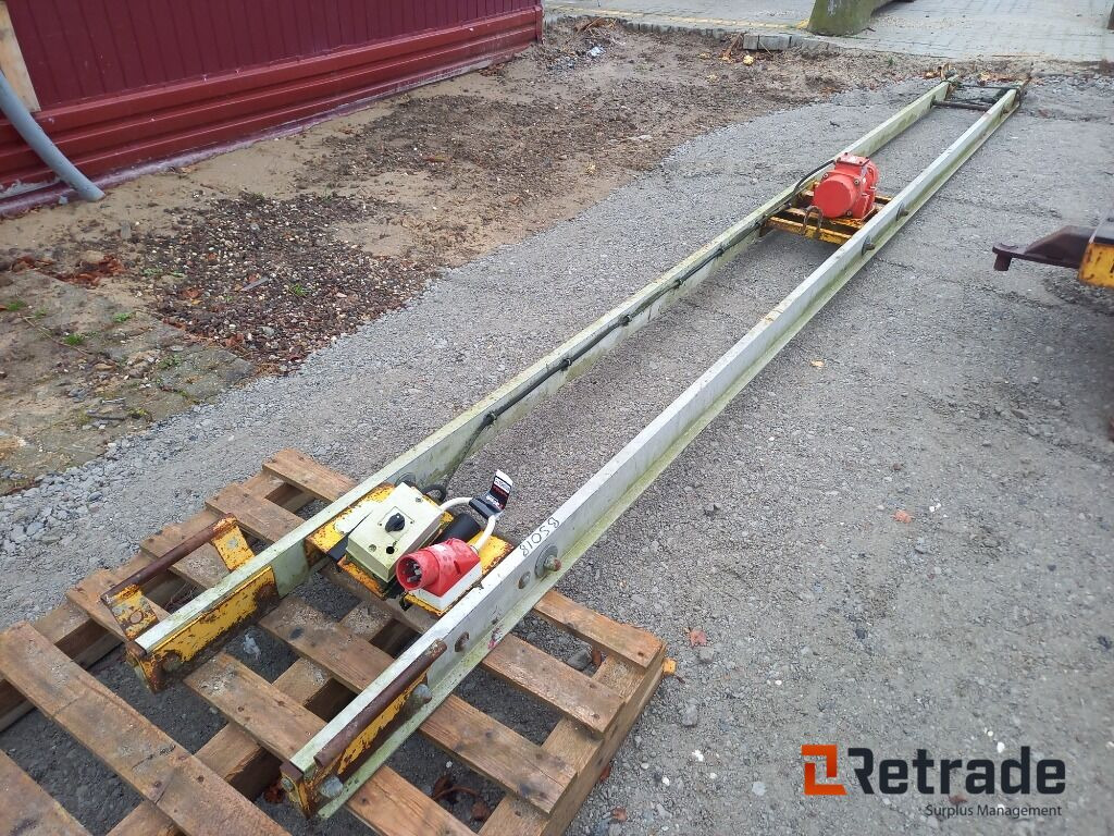 Bjælke vibrtor 4824-001 - Bygningsudstyr: billede 1 Bjælke vibrtor 4824-001 - Bygningsudstyr: billede 1