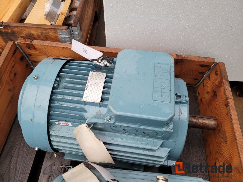 Elmotor ABB MBT 160 MA - Elektrisk system for Industrimaskine: billede 1 Elmotor ABB MBT 160 MA - Elektrisk system for Industrimaskine: billede 1