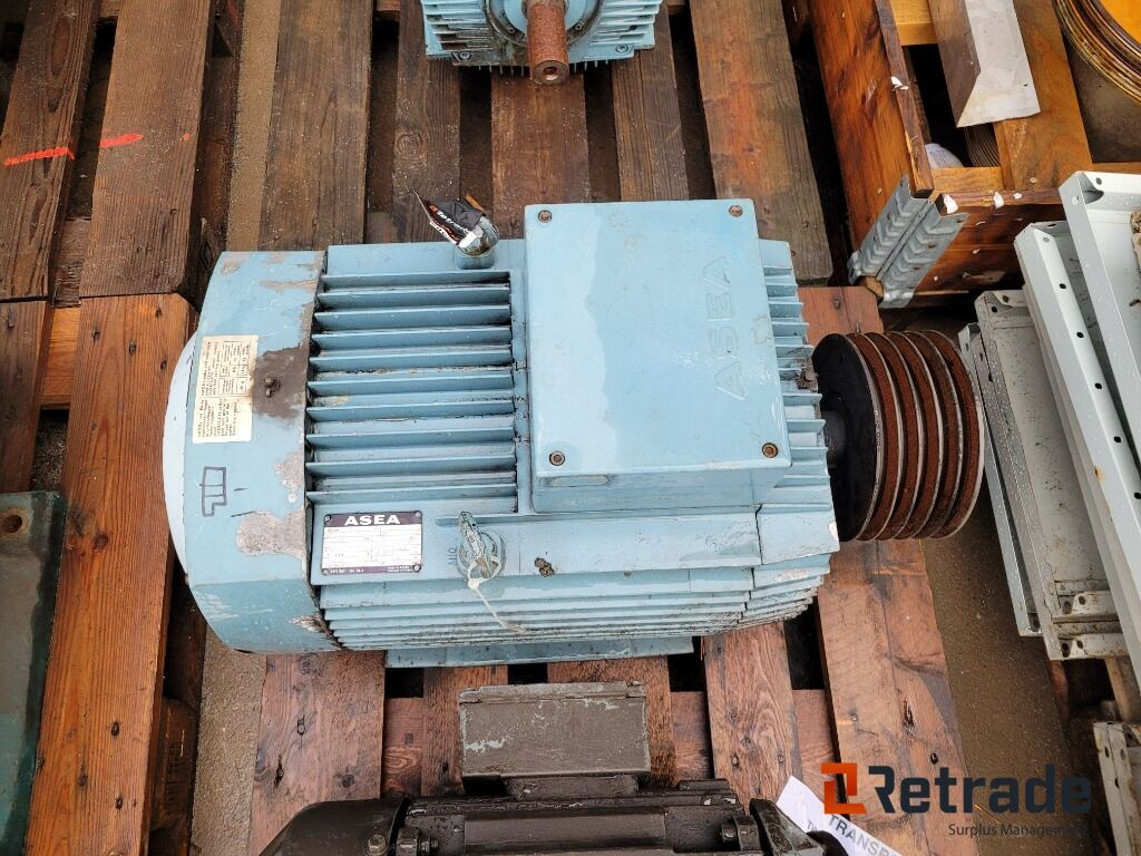 Elmotor ASEA M200L - Elektrisk system for Industrimaskine: billede 2 Elmotor ASEA M200L - Elektrisk system for Industrimaskine: billede 2
