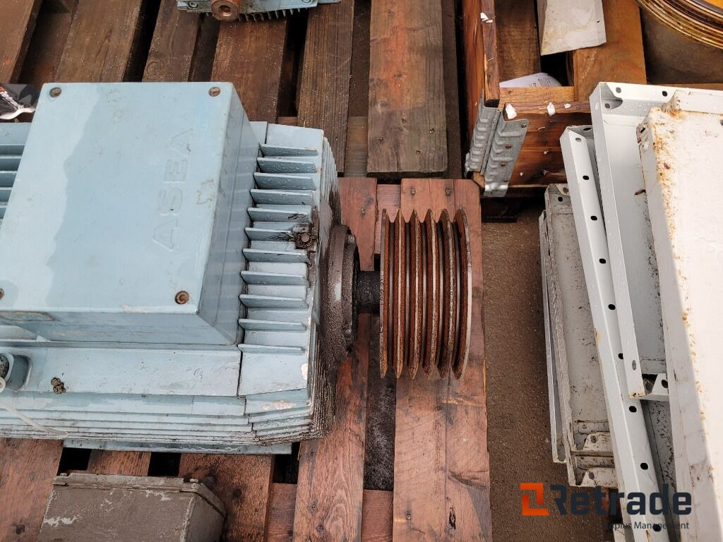Elmotor ASEA M200L - Elektrisk system for Industrimaskine: billede 3 Elmotor ASEA M200L - Elektrisk system for Industrimaskine: billede 3
