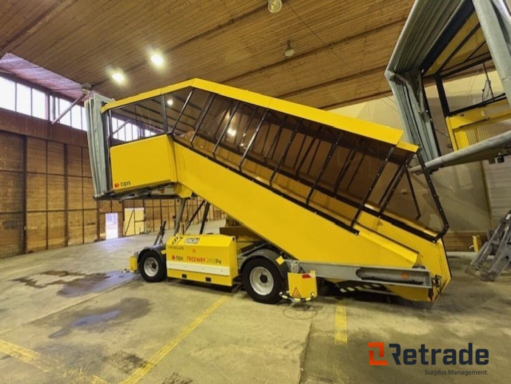 Flytrapp - TIPS FREEWAY 2458Pe - Lav timestand. - Bygningsudstyr: billede 1 Flytrapp - TIPS FREEWAY 2458Pe - Lav timestand. - Bygningsudstyr: billede 1