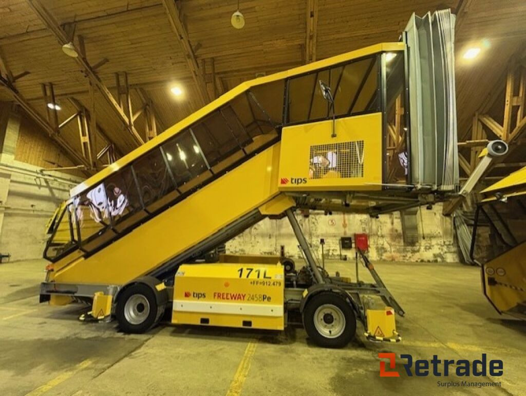 Flytrapp - TIPS FREEWAY 2458Pe - Lav timestand. - Bygningsudstyr: billede 1 Flytrapp - TIPS FREEWAY 2458Pe - Lav timestand. - Bygningsudstyr: billede 1