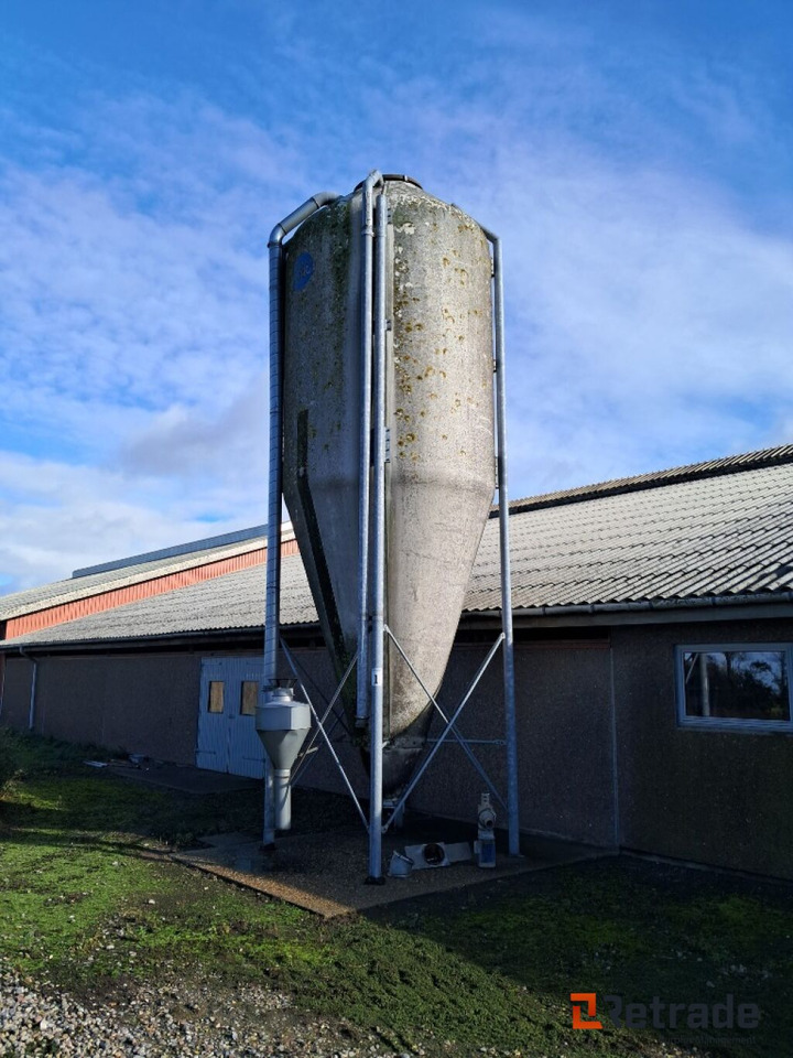 13 Tons SAC Glasfiber Silo - Landbrugsmaskine: billede 2 13 Tons SAC Glasfiber Silo - Landbrugsmaskine: billede 2