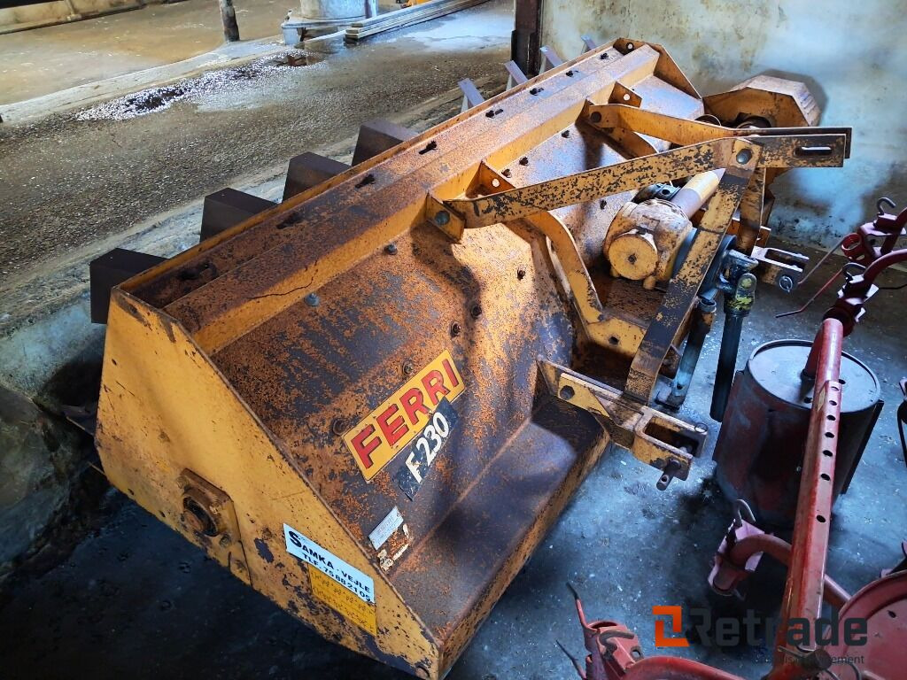 Ferri Halmsnitter F230 - Landbrugsmaskine: billede 1 Ferri Halmsnitter F230 - Landbrugsmaskine: billede 1