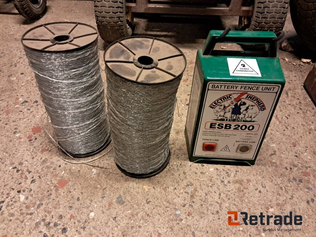 Hegnsapparat fra Electric Shepherd + 1000 m hegn ESB 200 - Landbrugsmaskine: billede 1 Hegnsapparat fra Electric Shepherd + 1000 m hegn ESB 200 - Landbrugsmaskine: billede 1