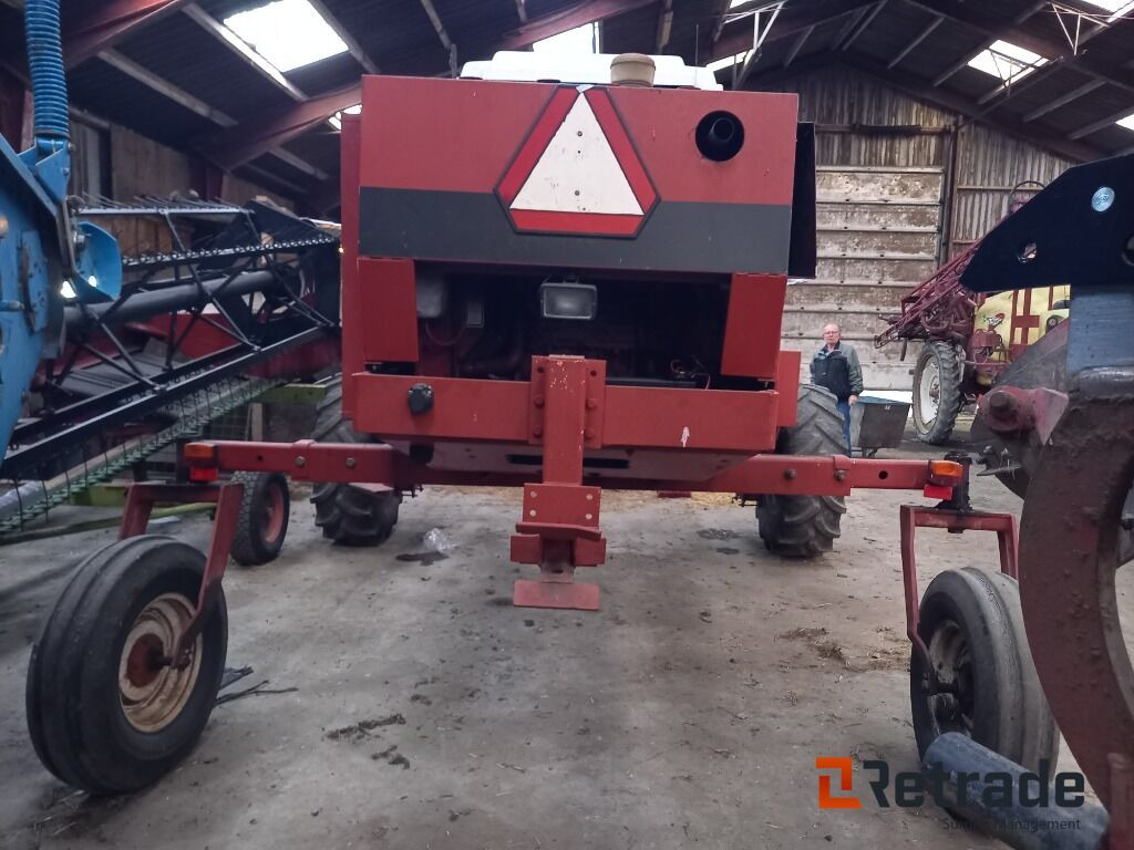 Heston 8100 Skårlægger - Landbrugsmaskine: billede 5 Heston 8100 Skårlægger - Landbrugsmaskine: billede 5