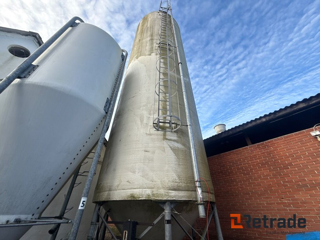 Landbrugsmaskine Kornsilo 100 m3, glasfiber - Tunetanken: billede 8 Landbrugsmaskine Kornsilo 100 m3, glasfiber - Tunetanken: billede 8