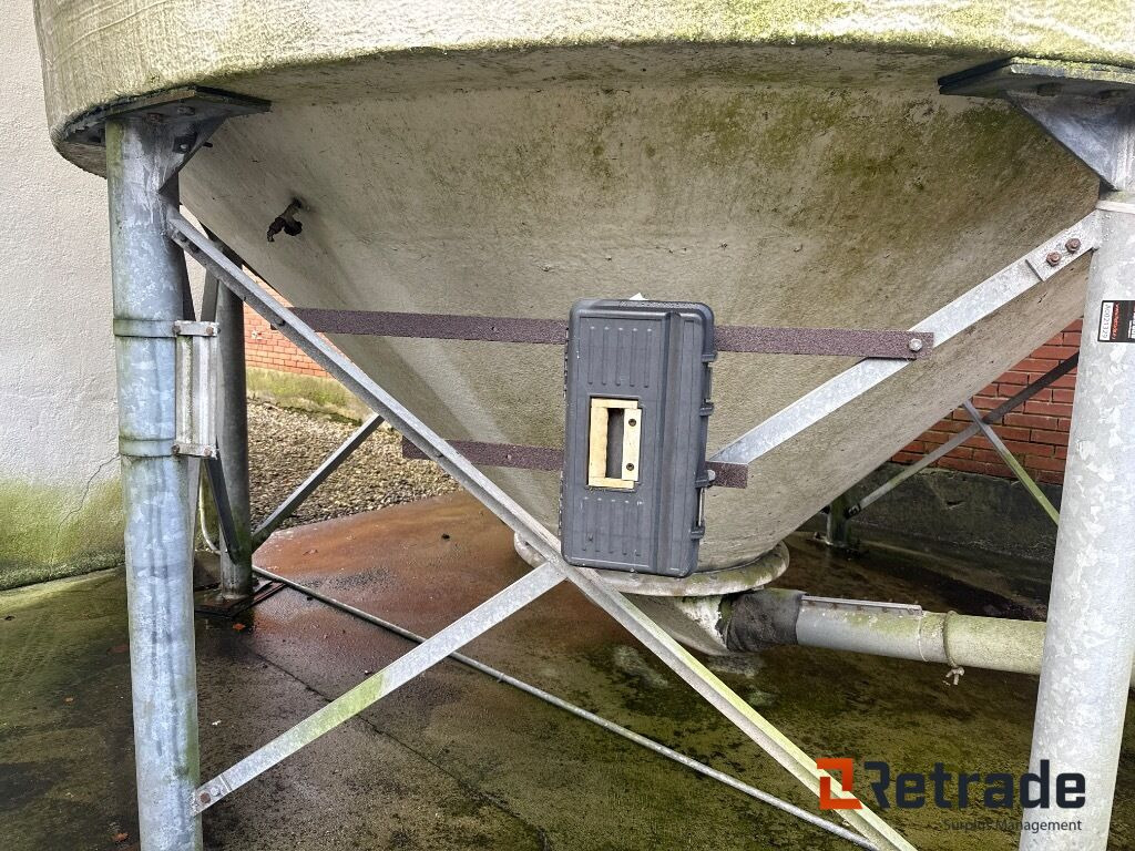 Landbrugsmaskine Kornsilo 100 m3, glasfiber - Tunetanken: billede 9 Landbrugsmaskine Kornsilo 100 m3, glasfiber - Tunetanken: billede 9