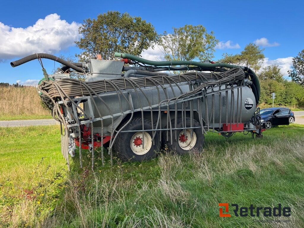 Landbrugsudstyr KIMADAN B 20000 Gyllevogn med slæbeslanger - Landbrugsmaskine: billede 4 Landbrugsudstyr KIMADAN B 20000 Gyllevogn med slæbeslanger - Landbrugsmaskine: billede 4