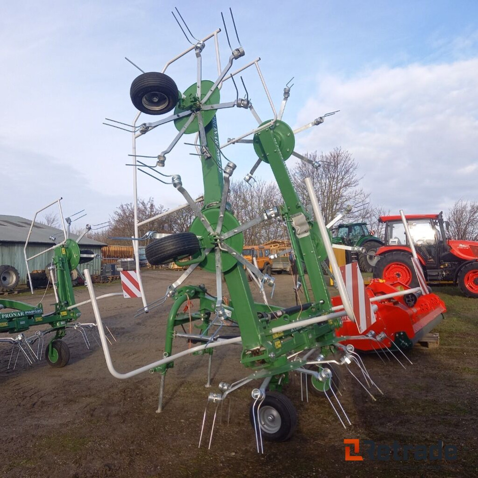 Pronar PWP770 vender/spreder på 7,7m - Landbrugsmaskine: billede 5 Pronar PWP770 vender/spreder på 7,7m - Landbrugsmaskine: billede 5