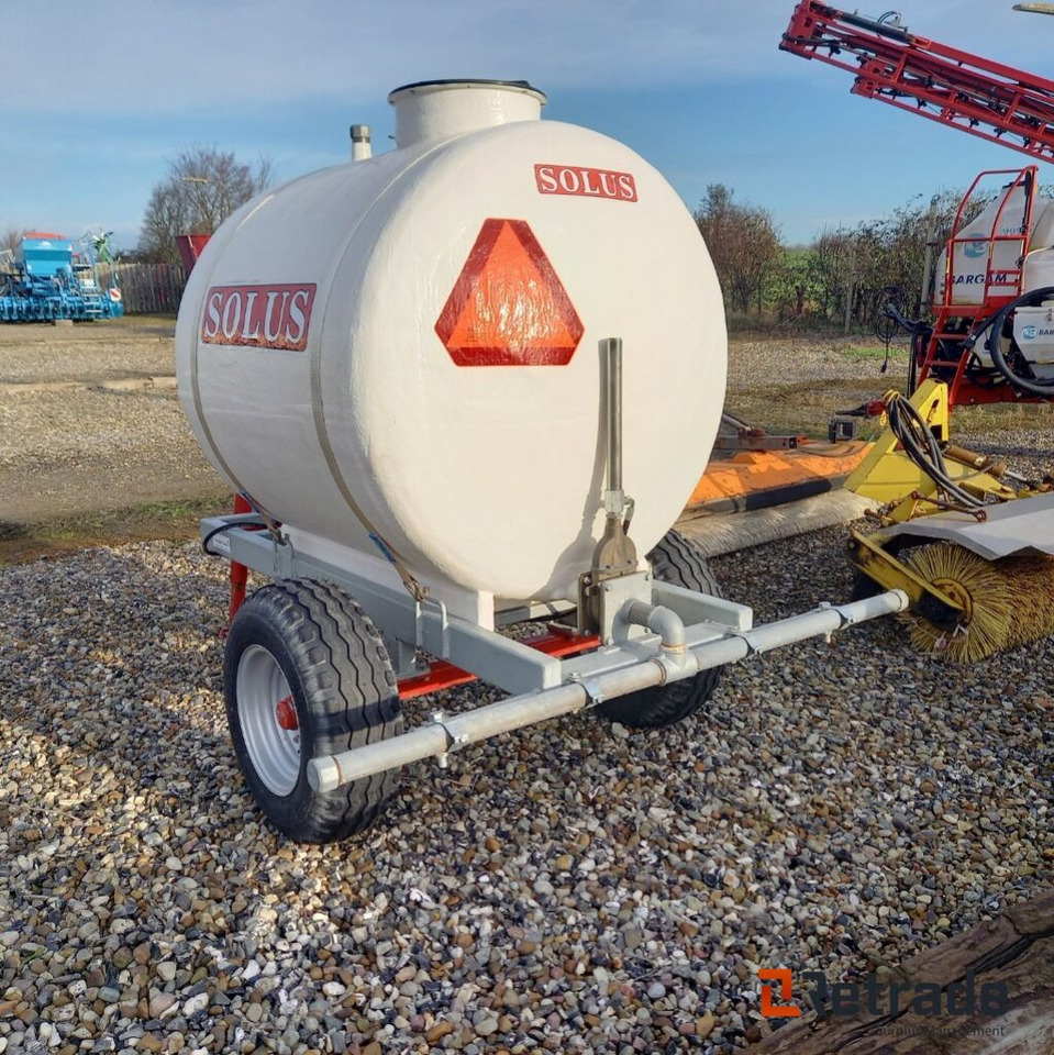 Solus 2000 l. vandvogn m. spredebom. - Landbrugsmaskine: billede 5 Solus 2000 l. vandvogn m. spredebom. - Landbrugsmaskine: billede 5