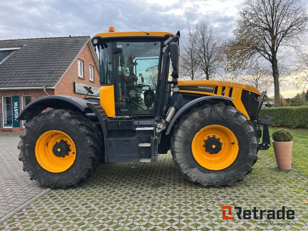 Traktor JCB Fasttrac 4220 serie 4 - Landbrugsmaskine: billede 4 Traktor JCB Fasttrac 4220 serie 4 - Landbrugsmaskine: billede 4