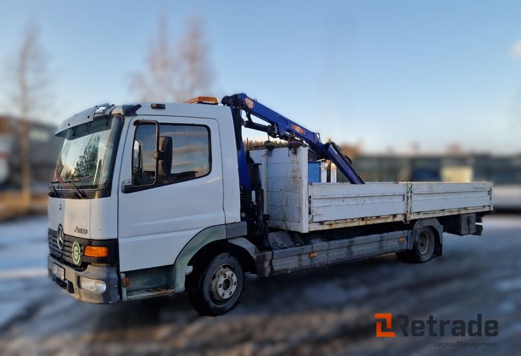 Mercedes-Benz Atego 818L med 6 meter plan og kran - Lastbil med lad, Lastbil med kran: billede 1 Mercedes-Benz Atego 818L med 6 meter plan og kran - Lastbil med lad, Lastbil med kran: billede 1