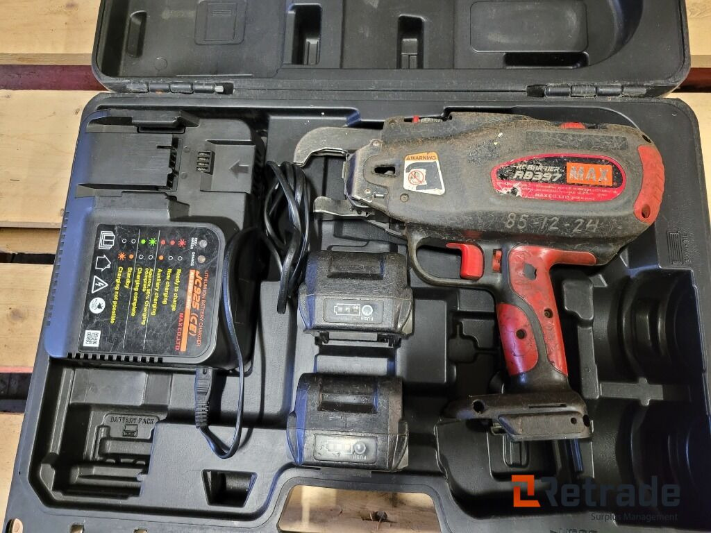 Najmaskin MAX RB397 - Bygningsudstyr: billede 1 Najmaskin MAX RB397 - Bygningsudstyr: billede 1