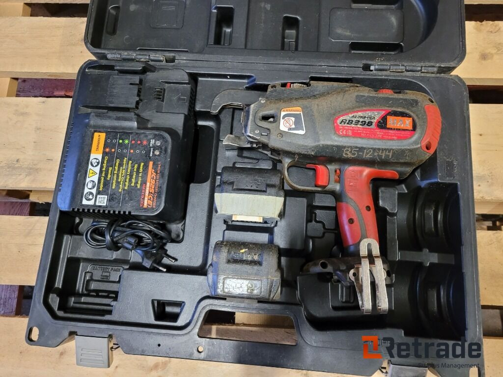 Najmaskin MAX RB398 - Bygningsudstyr: billede 1 Najmaskin MAX RB398 - Bygningsudstyr: billede 1