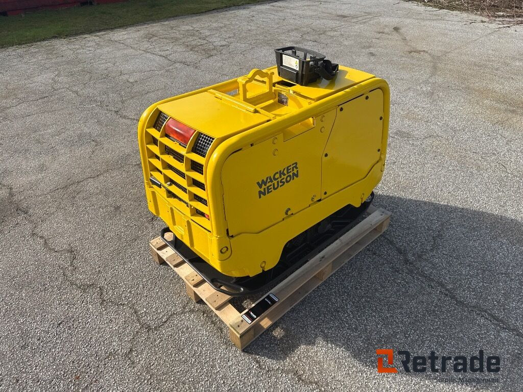 Pladevibrator Wacker Neuson Dpu80 R Remote - Bygningsudstyr: billede 1 Pladevibrator Wacker Neuson Dpu80 R Remote - Bygningsudstyr: billede 1