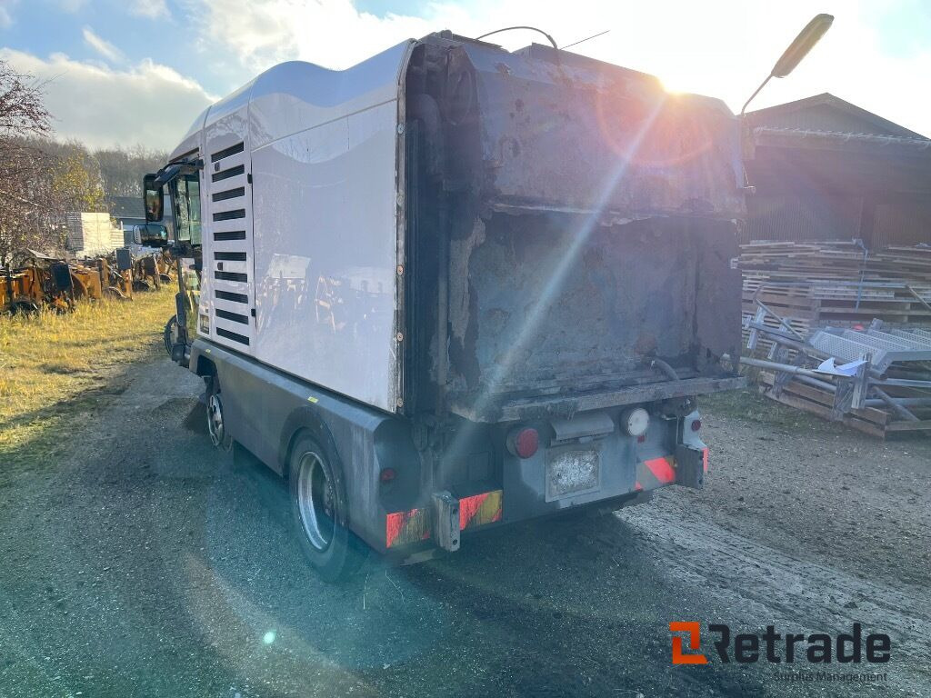 RAVO E6 feje-suge lastbil 3 koste. - Fejebil: billede 4 RAVO E6 feje-suge lastbil 3 koste. - Fejebil: billede 4